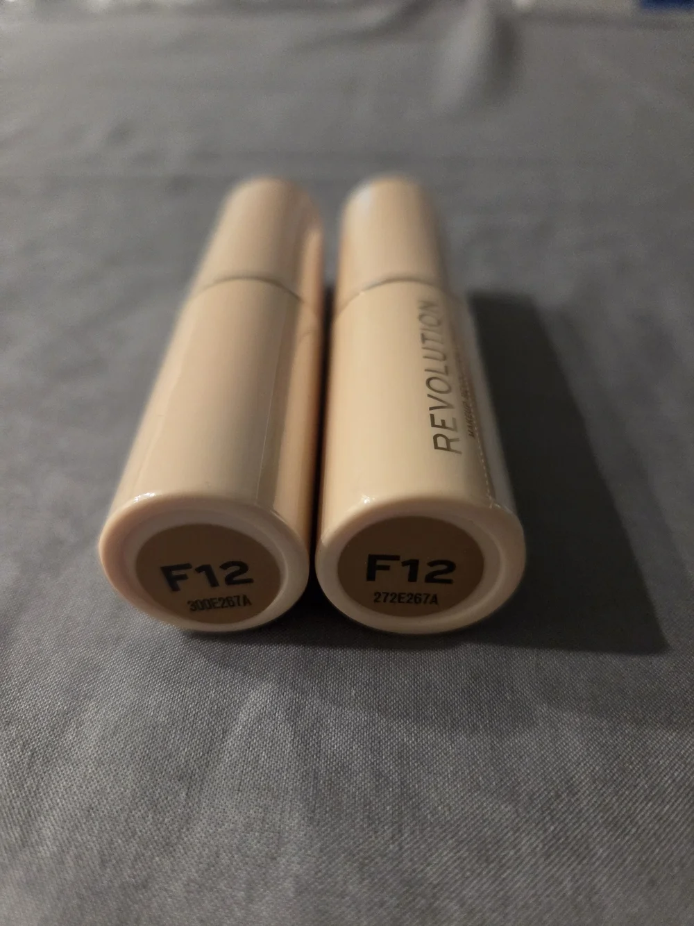 2 pk - F12 - Makeup Revolution Fast Base Stick Foundation .